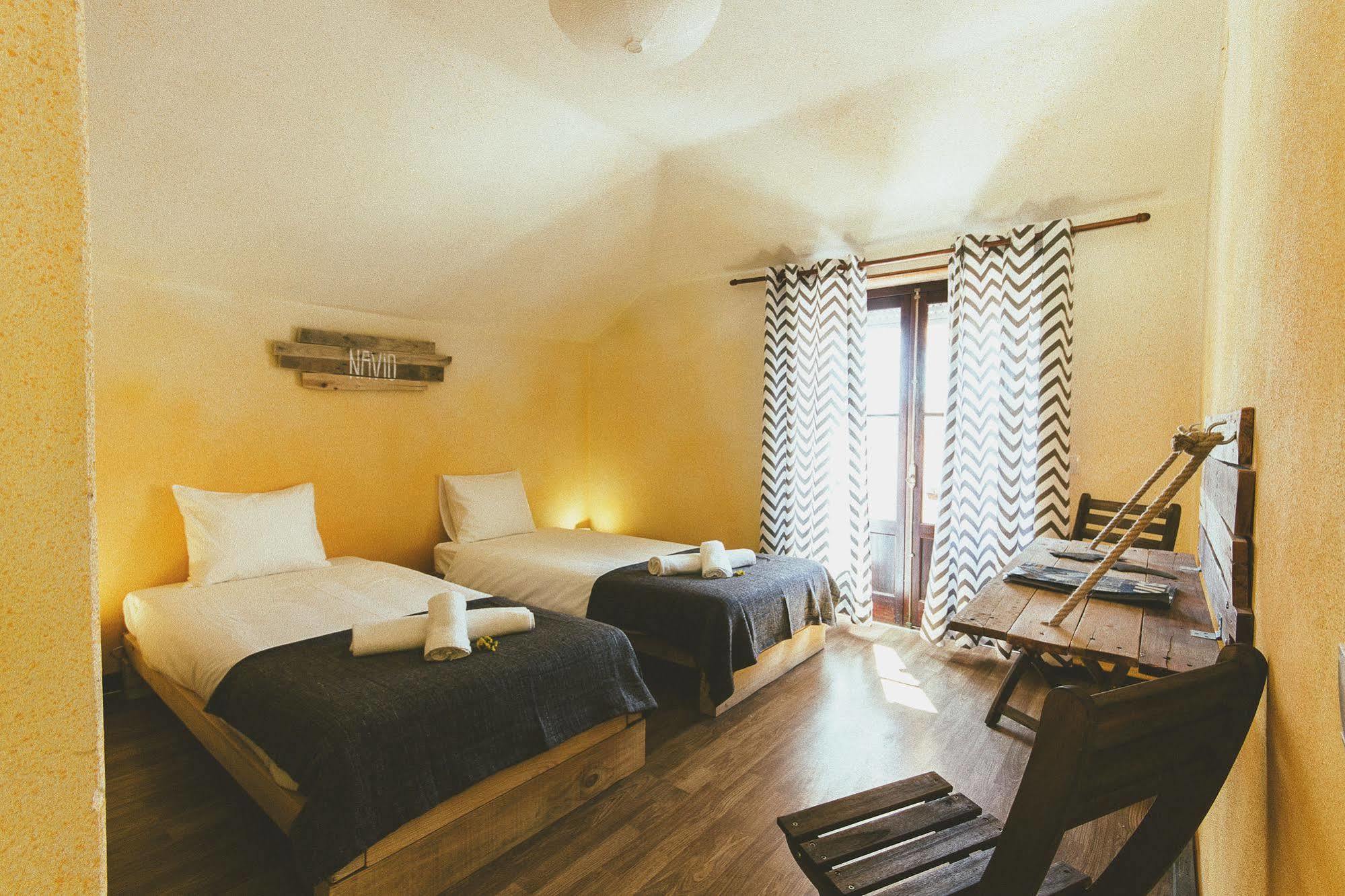 Cliff Surf House Hostel ซานตาครูซ ภายนอก รูปภาพ