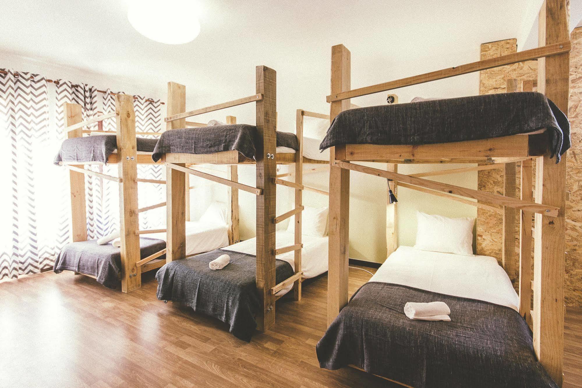 Cliff Surf House Hostel ซานตาครูซ ภายนอก รูปภาพ